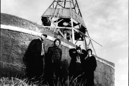 Courting drop new single "the twins (1969)"